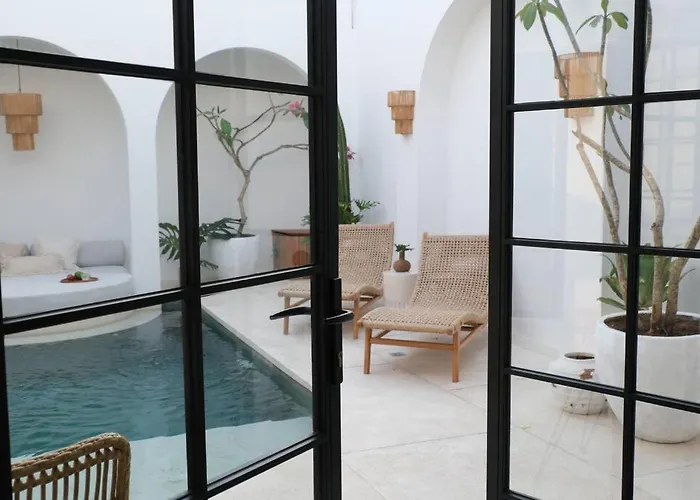 Valeria - Mediterranean Style 2 Bedroom In